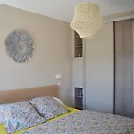 Tres Bel Pour 3 Avec Piscine A Chateau Apartmán La Londe-les-Maures
